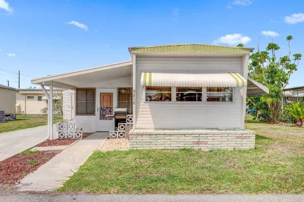 Photo 1 of 2 of home located at 5208 5th St Circle West Bradenton, FL 34207