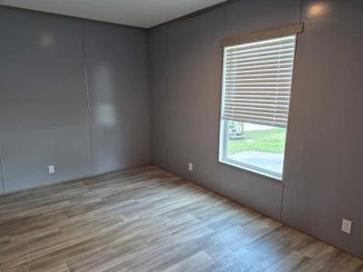 Photo 5 of 11 of home located at 4511 Dirt Rd #31 Joplin, MO 64801