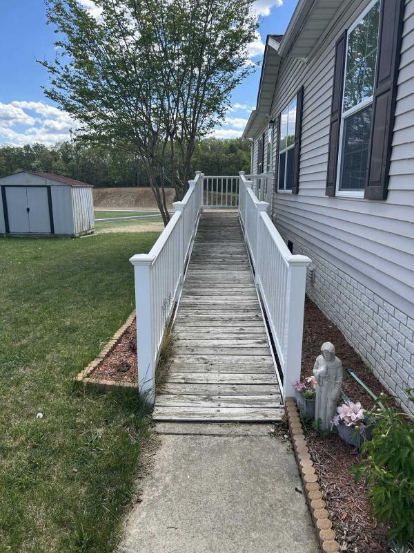 2011 Clayton Schultz Colony Bay Mobile Home