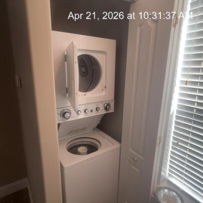 Photo 3 of 19 of home located at 8813 Lochmoor Road Tampa, FL 33635