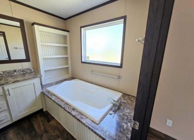 Photo 4 of 7 of home located at 1001 E Macarthur Rd, Lot 91 Wichita, KS 67216