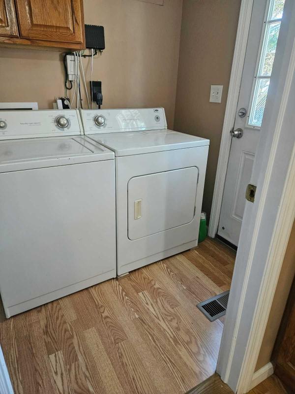 1987 Mobile Home