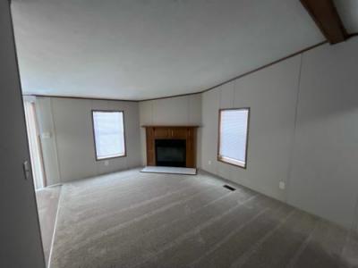 Photo 3 of 12 of home located at 20 Evergreen Dr Burgettstown, PA 15021