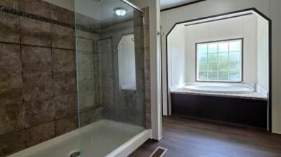 Mobile Home at 235 Hillview Ln Bloomfield, KY 40008