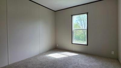 Photo 2 of 40 of home located at 235 Hillview Ln Bloomfield, KY 40008