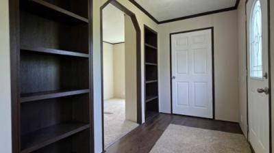 Photo 3 of 40 of home located at 235 Hillview Ln Bloomfield, KY 40008
