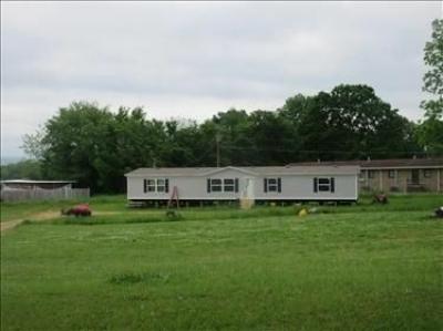 Photo 2 of 15 of home located at 1089 E. 2nd St. Stevenson, AL 35772