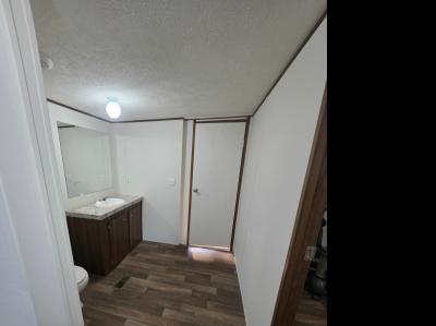 Photo 3 of 25 of home located at 2112 Canyon Rd Carrollton, OH 44615