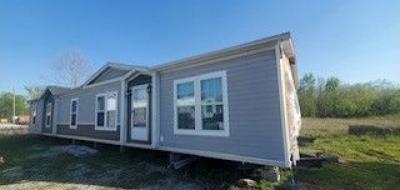 Mobile Home at 16120 Us Route 60 Milton, WV 25541