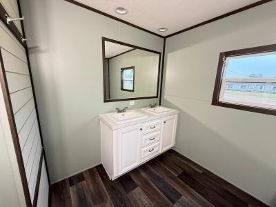 Photo 4 of 17 of home located at 15743 Us-59 Splendora, TX 77372