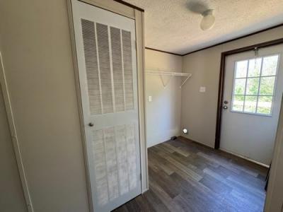 Photo 5 of 11 of home located at 149 Powell Valley School Lane Speedwell, TN 37870