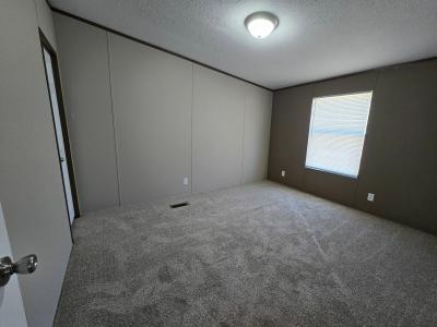 Photo 5 of 9 of home located at 22002 Neal Rd Abingdon, VA 24211