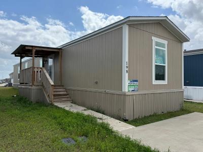 Photo 4 of 11 of home located at 4343 Katy Hockley Rd #198 Katy, TX 77493