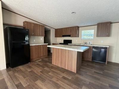 Photo 5 of 26 of home located at 6928 Landstar Dr Louisville, KY 40272