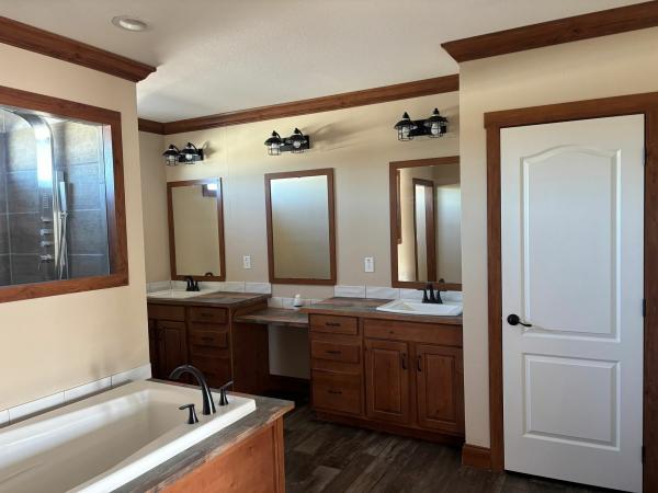 2022 SOUTHERN STAR THE JACKSON Mobile Home For Sale