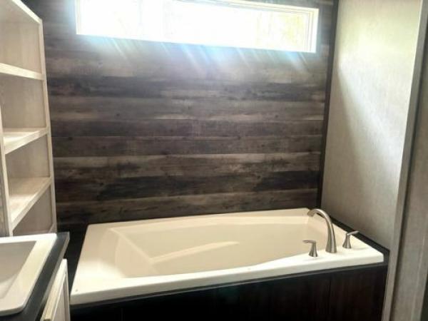 2022 SIGNATURE SERIES Manufactured Home