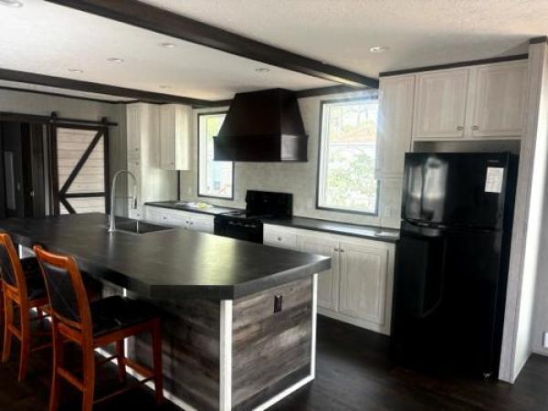 2022 SIGNATURE SERIES Manufactured Home