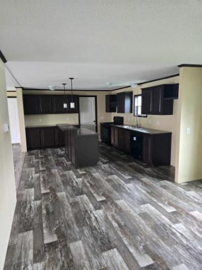 Mobile Home at 1511 Bryan Ave Auburn, IN 46706