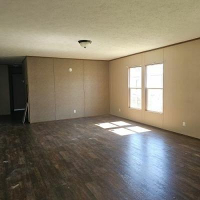 Mobile Home at 7 Riverside Gln Winfield, WV 25213