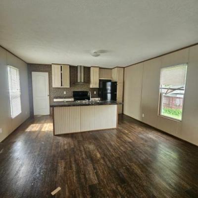 Photo 5 of 9 of home located at 7 Riverside Gln Winfield, WV 25213