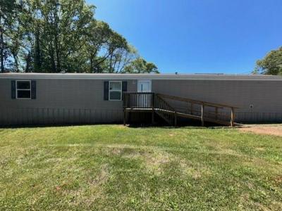 Photo 3 of 12 of home located at 1117 Martin Luther King St Camp Hill, AL 36850