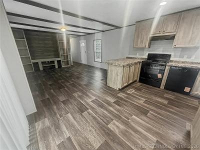 Photo 5 of 19 of home located at 15165 W Phillips Dr Park Hill, OK 74451