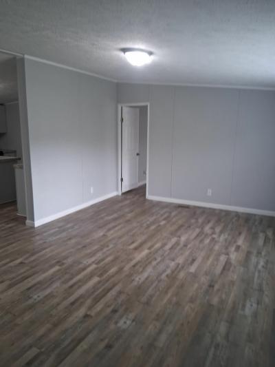 Photo 3 of 9 of home located at 1636 West Rd Huntington, WV 25701