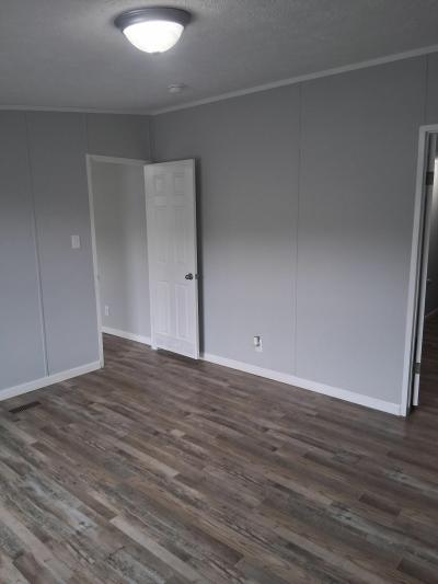 Photo 5 of 9 of home located at 1636 West Rd Huntington, WV 25701