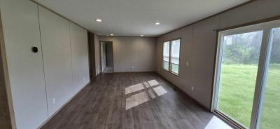 Photo 4 of 18 of home located at 25898 I-30 Frontage Rd Bryant, AR 72022
