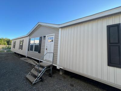 Mobile Home at 25898 I-30 Frontage Rd Bryant, AR 72022