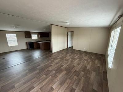 Photo 2 of 20 of home located at 816 Us-68 Benton, KY 42025