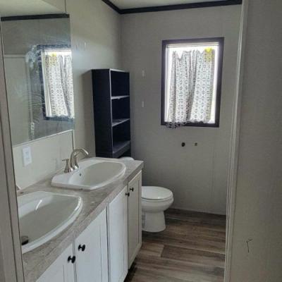 Photo 5 of 11 of home located at 26541 N Private 3140 Dr Elmore City, OK 73433