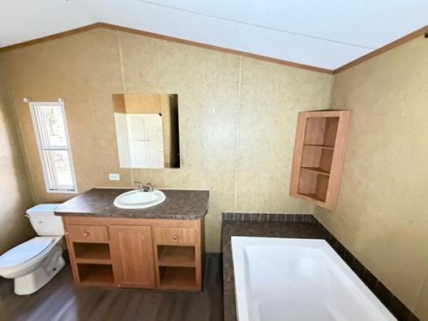2010 DECISION MAKER 31DMK16763AH10 Manufactured Home
