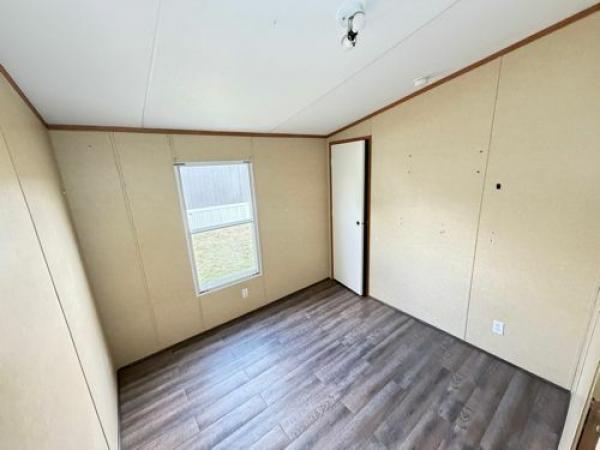 2010 DECISION MAKER 31DMK16763AH10 Manufactured Home