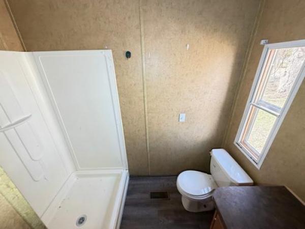 2010 DECISION MAKER 31DMK16763AH10 Manufactured Home