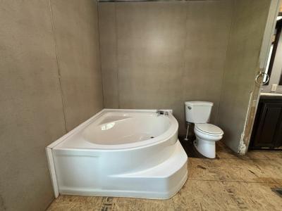 Photo 3 of 17 of home located at 2076 Mountain View Dr Attalla, AL 35954