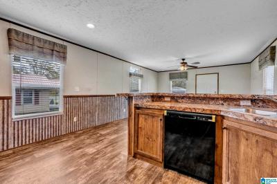 Photo 2 of 16 of home located at 418 Henderson St Gadsden, AL 35904