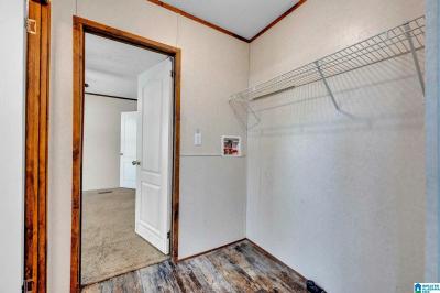Photo 5 of 16 of home located at 418 Henderson St Gadsden, AL 35904