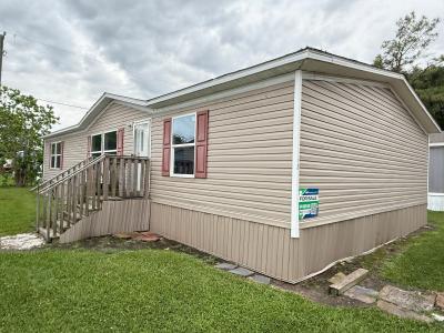 Photo 2 of 15 of home located at 13501 Hooper Rd Trlr 72 Houston, TX 77047