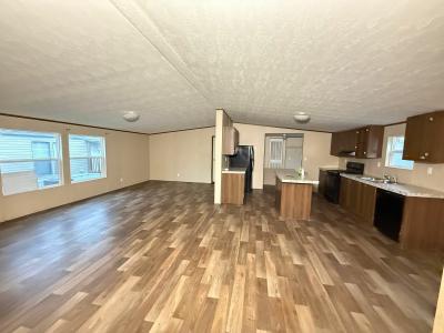 Photo 3 of 15 of home located at 13501 Hooper Rd Trlr 72 Houston, TX 77047