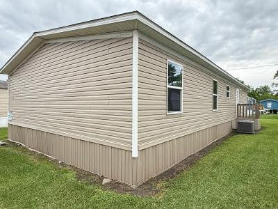 Photo 5 of 15 of home located at 13501 Hooper Rd Trlr 72 Houston, TX 77047