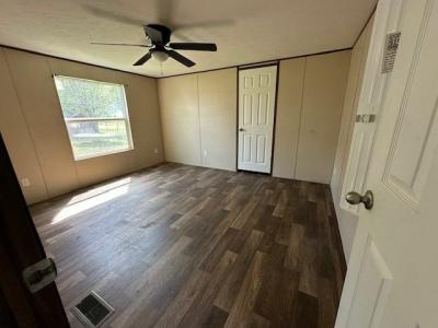Photo 5 of 7 of home located at 16719 Shaw Rd Athens, AL 35611