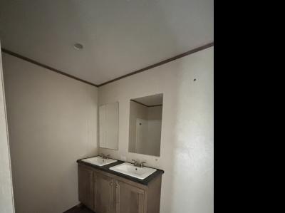 Photo 4 of 13 of home located at 3855 County Highway 36 Brilliant, AL 35548