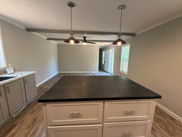 2024 270PH1676 Manufactured Home