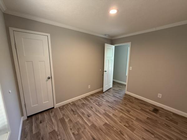 2024 270PH1676 Manufactured Home