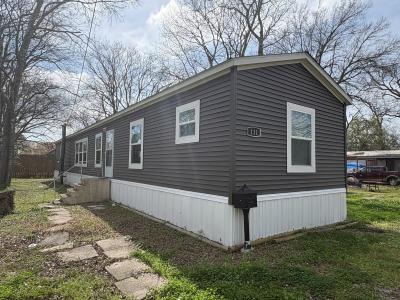 Photo 2 of 19 of home located at 111 Isabella St Franklin, LA 70538