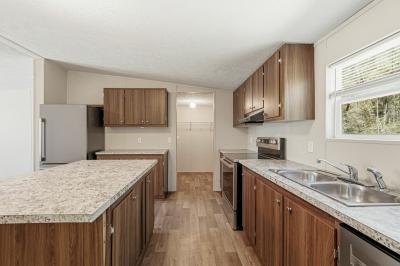 Photo 4 of 23 of home located at 1328 Moon Ct Panama City, FL 32409