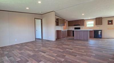 Photo 3 of 29 of home located at 2588 E Fork Rd Harrodsburg, KY 40330