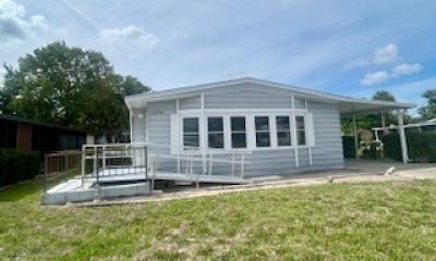 Photo 2 of 17 of home located at 1204 La Flosita Dr. Port Orange, FL 32129