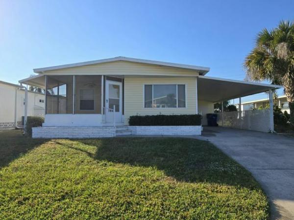 Photo 1 of 2 of home located at 206 50th Ave. Plz. West Bradenton, FL 34207